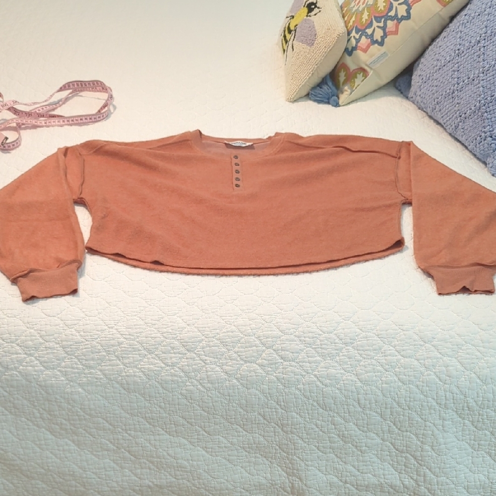 Double Zero Cropped Top